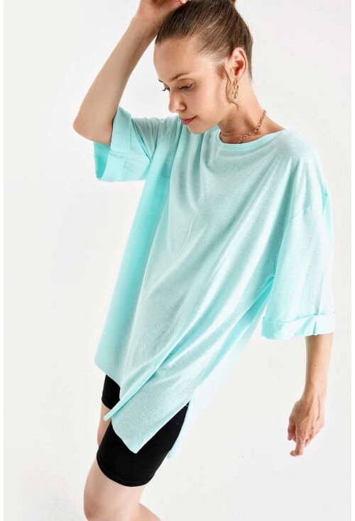 4123 Yırtmaçlı Oversize Tişört