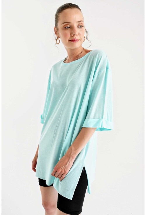 4123 Yırtmaçlı Oversize Tişört