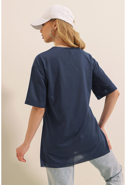 4123 Yırtmaçlı Oversize Tişört