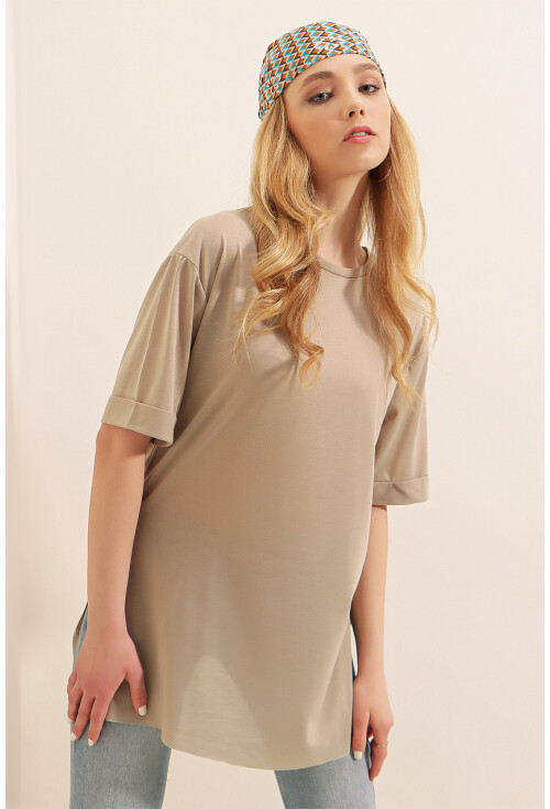 4123 Yırtmaçlı Oversize Tişört