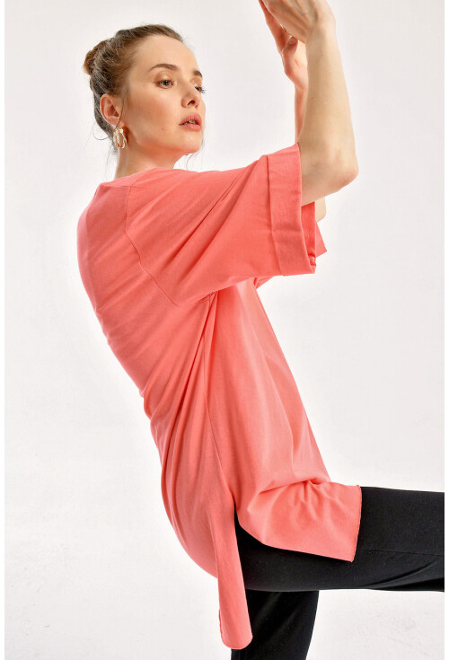 4123 Yırtmaçlı Oversize Tişört