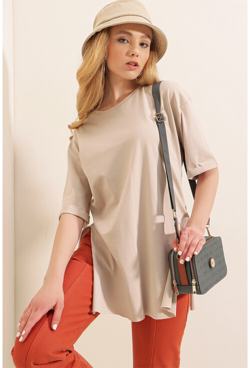4123 Yırtmaçlı Oversize Tişört