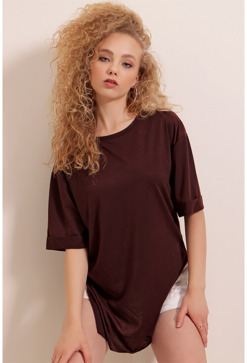 4123 Yırtmaçlı Oversize Tişört