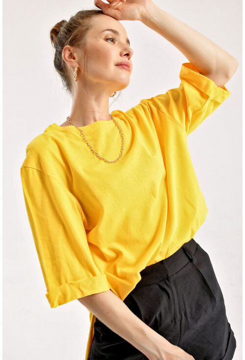 4123 Yırtmaçlı Oversize Tişört