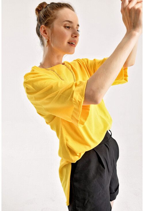 4123 Yırtmaçlı Oversize Tişört