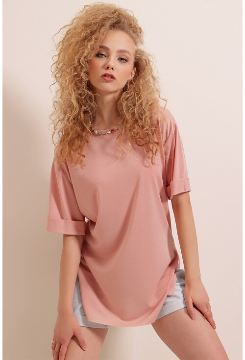 4123 Yırtmaçlı Oversize Tişört