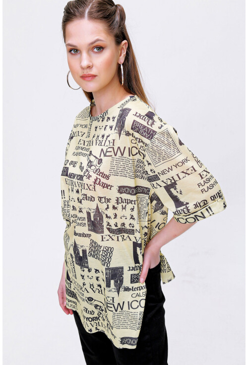4299 Gazete Baskılı Oversize Tshirt