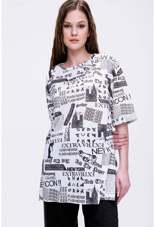 4299 Gazete Baskılı Oversize Tshirt