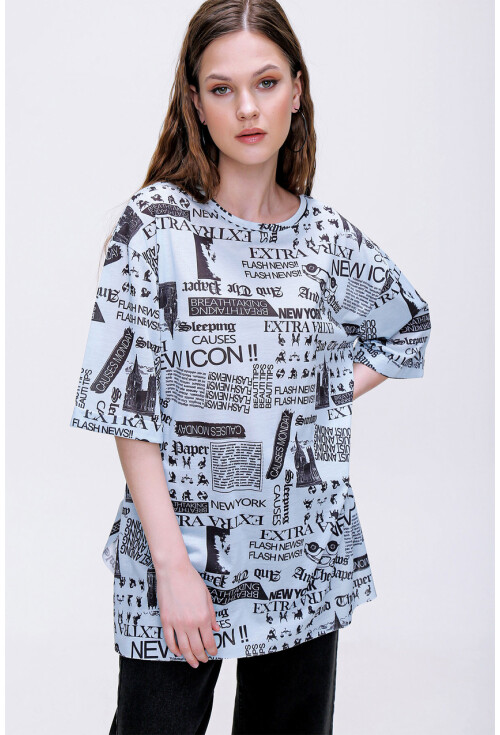 4299 Gazete Baskılı Oversize Tshirt