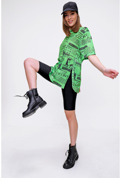 4299 Gazete Baskılı Oversize Tshirt
