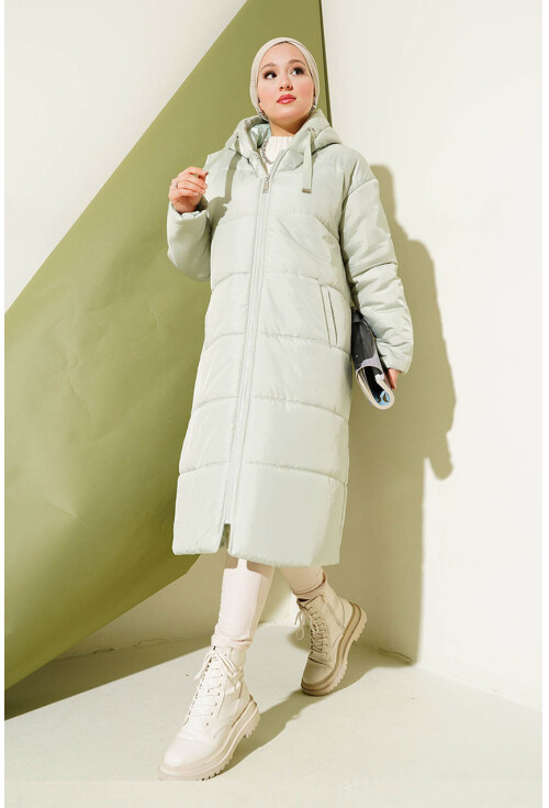 T5120 Kapşonlu Uzun Şişme Tesettür Mont