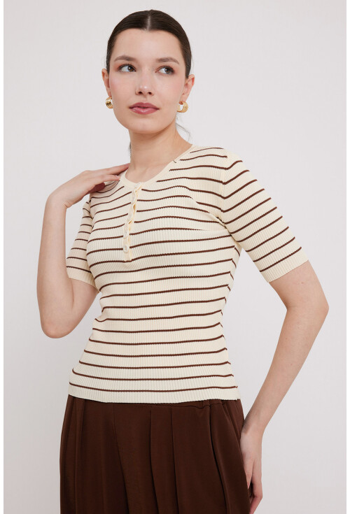 15868 Kadın Çizgili Kısa Kol Tişört