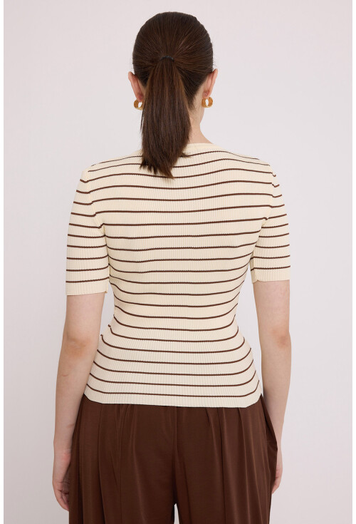 15868 Kadın Çizgili Kısa Kol Tişört