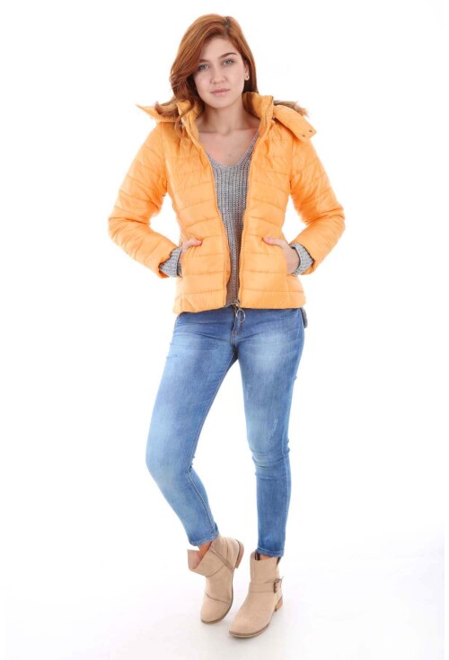 5057 Kapşonu Kürklü Şişme Mont