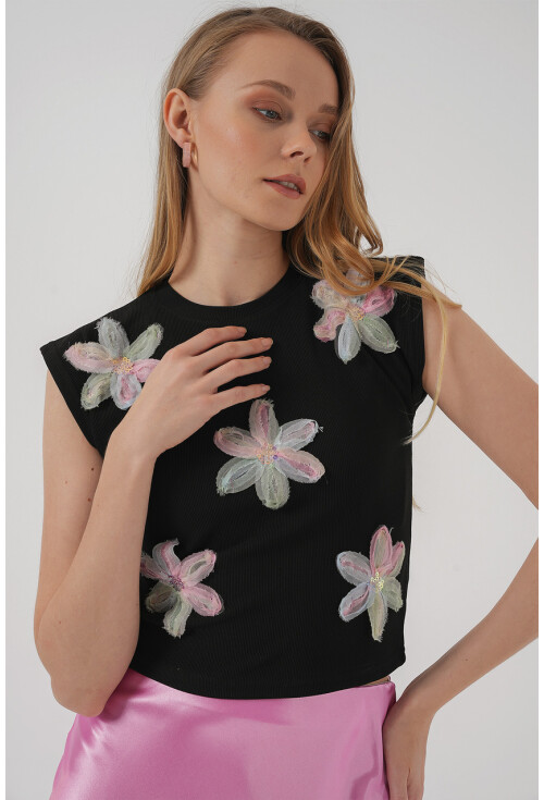 930 Kısa Kol Desenli Crop Bluz