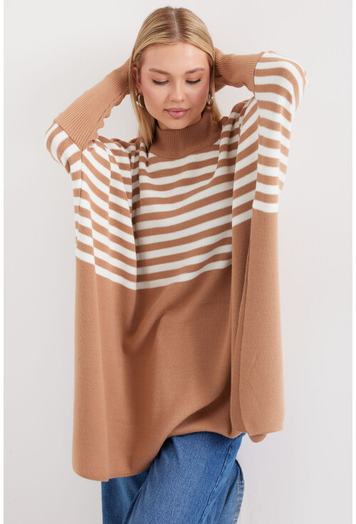 15783 Yırtmaçlı Panço Kazak