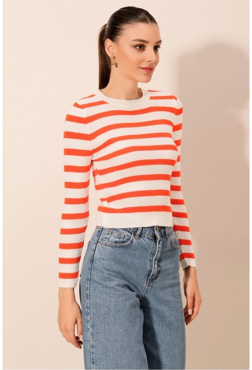 15838 Striped Knit Sweater