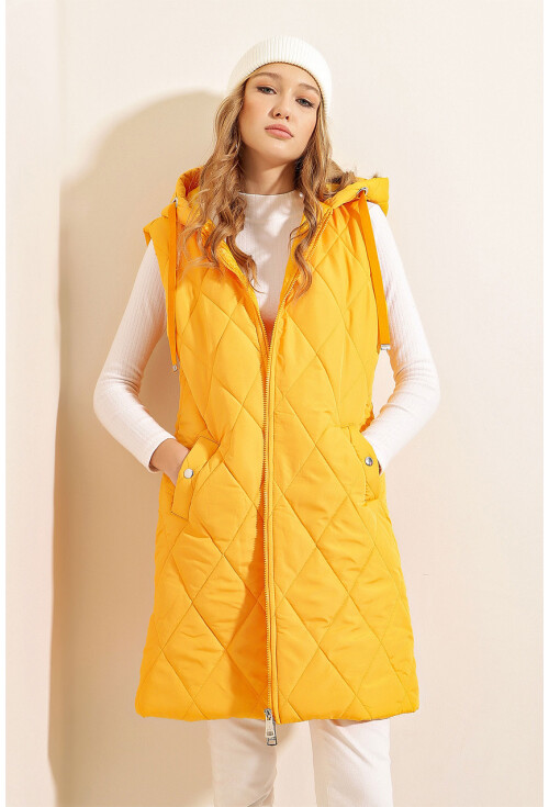 5140 Long Quilted Puffer Vest