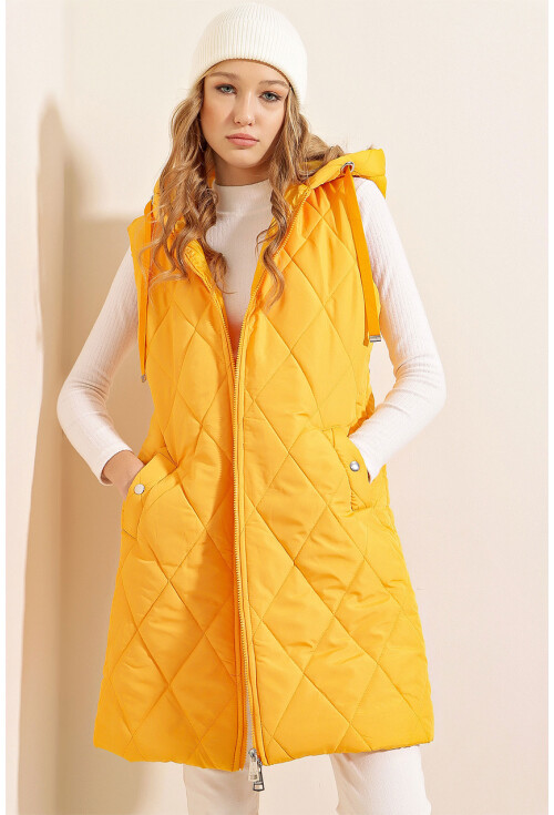 5140 Long Quilted Puffer Vest