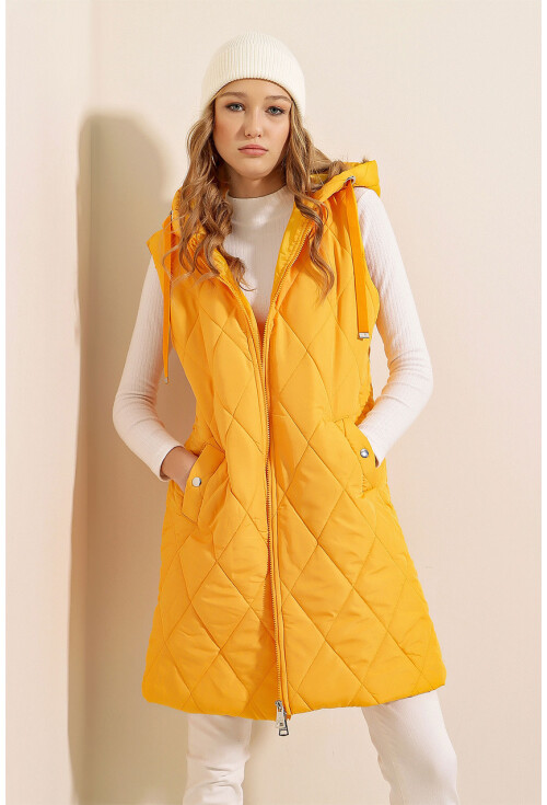 5140 Long Quilted Puffer Vest