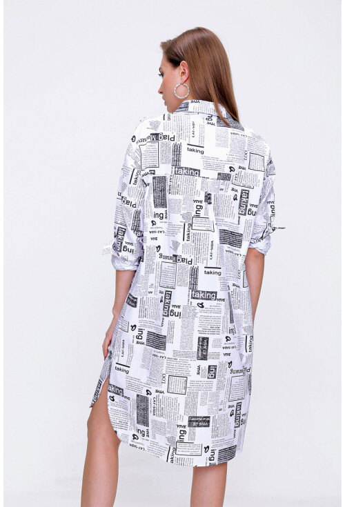 5822 Gazete Baskılı Oversize Tunik