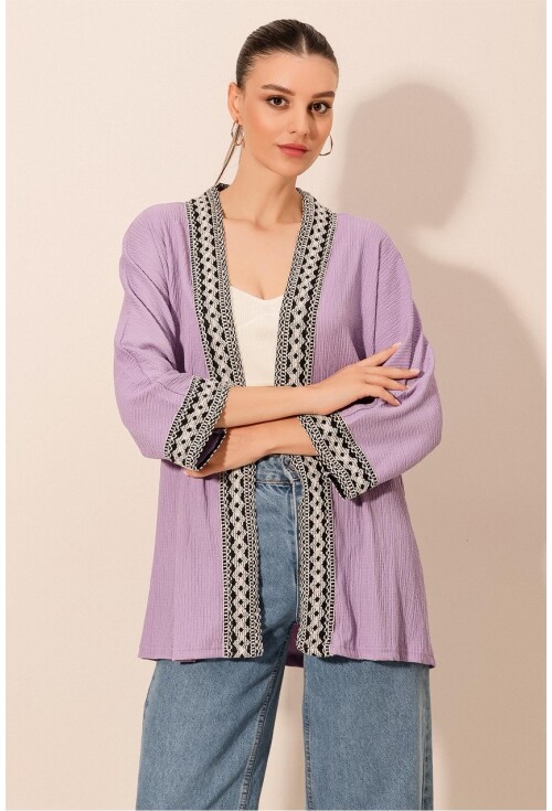 5866 Nakışlı Örme Kimono