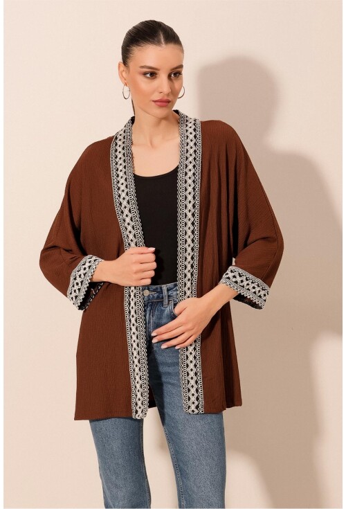 5866 Nakışlı Örme Kimono