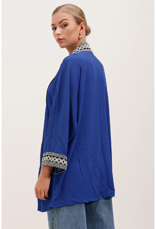 5866 Nakışlı Örme Kimono