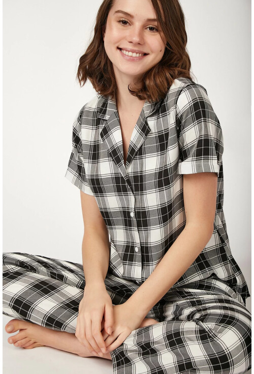 6472 Kareli Desenli Pijama Takımı
