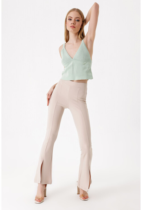 6548 Slit Flared Pants