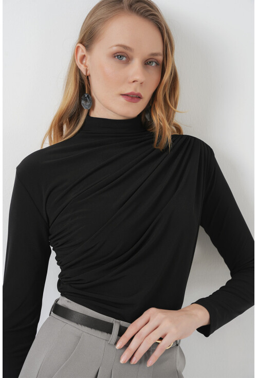 925 Büzgü Detaylı Sandy Bluz