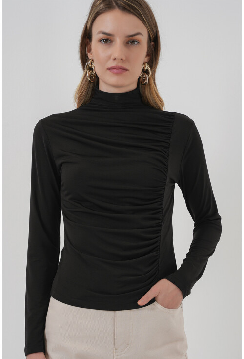 938 Büzgü Detaylı Dik Yaka Sandy Bluz