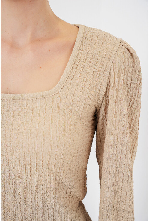 0442 Uzun Kollu Bluz