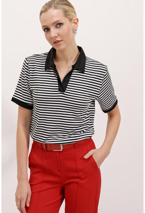 0499 Polo Yaka Çizgili Tişört