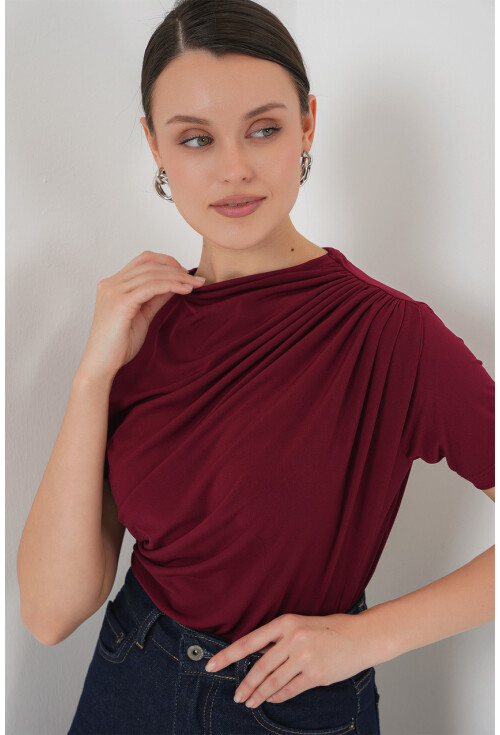 Büzgü Detaylı Kısa Kol Sandy Bluz 945