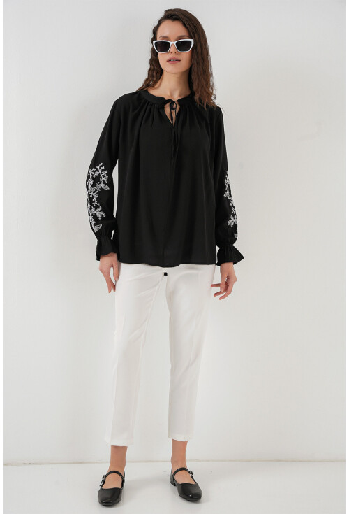 Kadın Nakışlı Örme Bluz 941