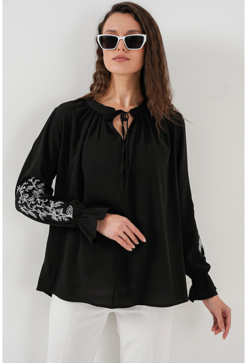 Kadın Nakışlı Örme Bluz 941
