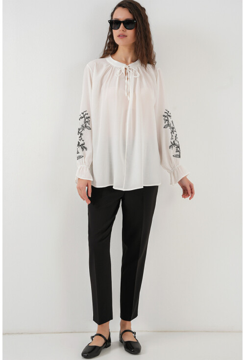 Kadın Nakışlı Örme Bluz 941