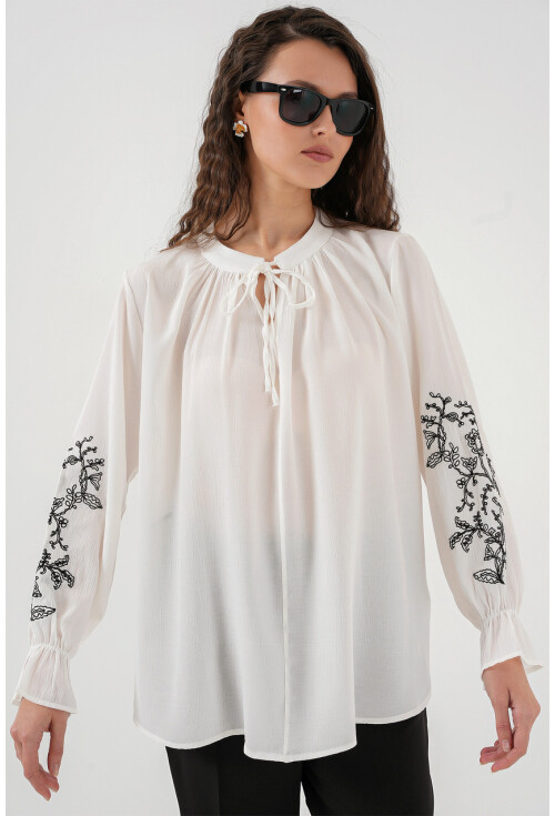 Kadın Nakışlı Örme Bluz 941