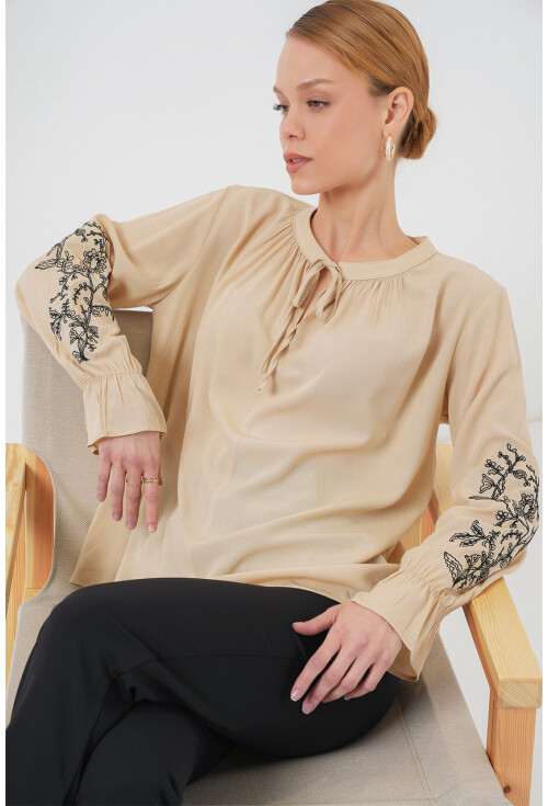 Kadın Nakışlı Örme Bluz 941