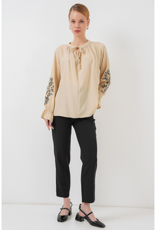 Kadın Nakışlı Örme Bluz 941