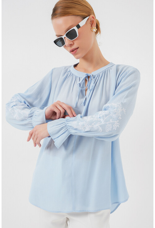 Kadın Nakışlı Örme Bluz 941