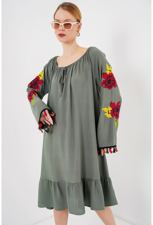 Nakışlı Midi Elbise 2531