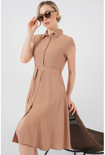 1677 Boydan Düğmeli Kuşaklı Elbise