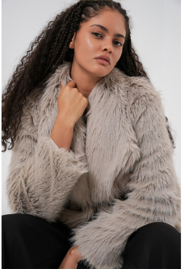 Kadın Kemerli Oversize Kürklü Kaban