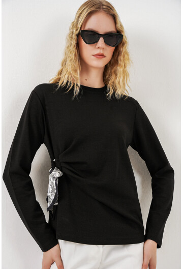Kadın Fular Detaylu Uzun Kol Bluz 40000
