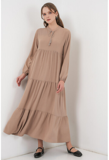 T1627 Yaka Bağcıklı Elbise