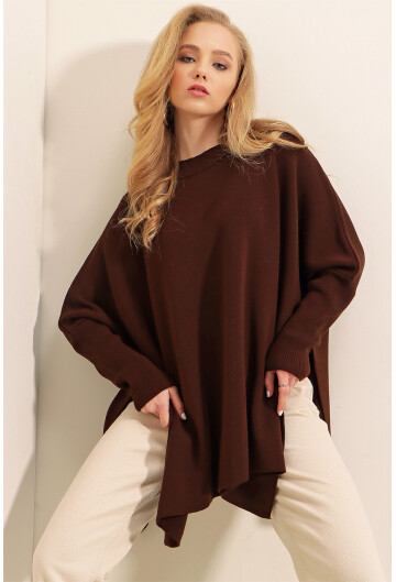 15783 Yırtmaçlı Panço Kazak