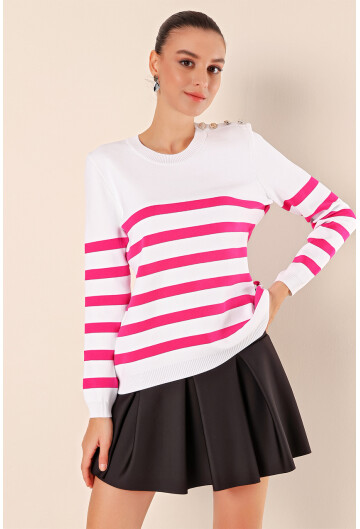 15820 Düğme Detay Çizgili Kazak