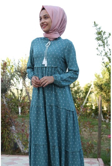 1627 Yaka Bağcıklı Tesettür Elbise